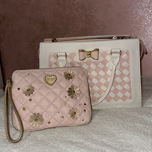 Adorable 🎀 Pink Betsey Johnson Purse Bundle